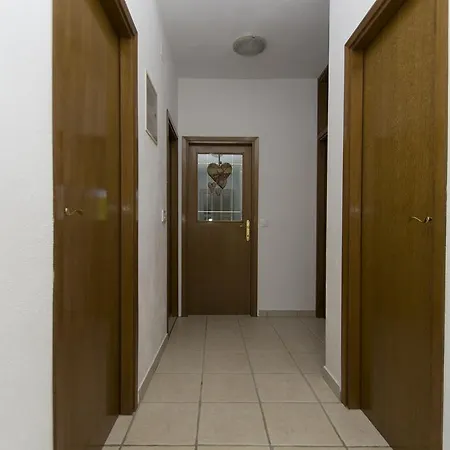 Apartment Apartments Radaic *