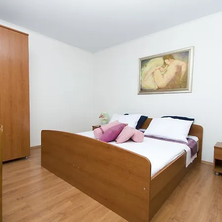 Apartments Radaic Apartment