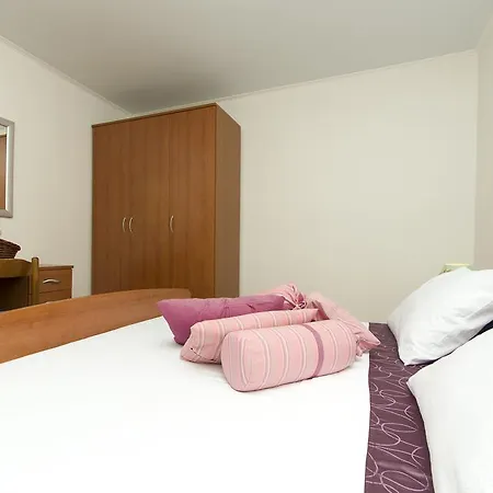 Apartment Apartments Radaic *